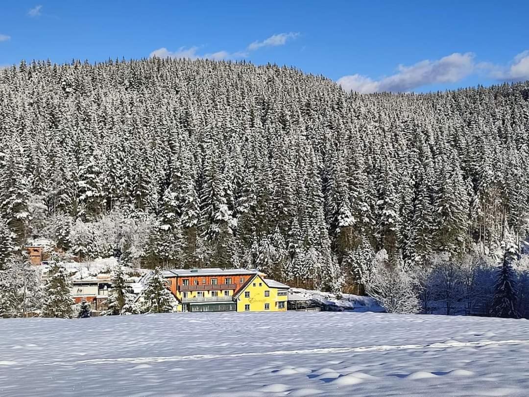 Gasthof Klug Zum Ehrensepp Modriach Exterior foto